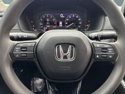 Used 2023 Honda Accord EX image 11