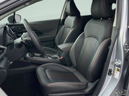 Certified 2025 Subaru Crosstrek 2.5i Limited w/ Crosstrek Mirror Package image 19