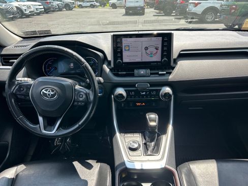 Used 2019 Toyota RAV4 Limited w/ Carpet Mat Package AWD/4WD image 3