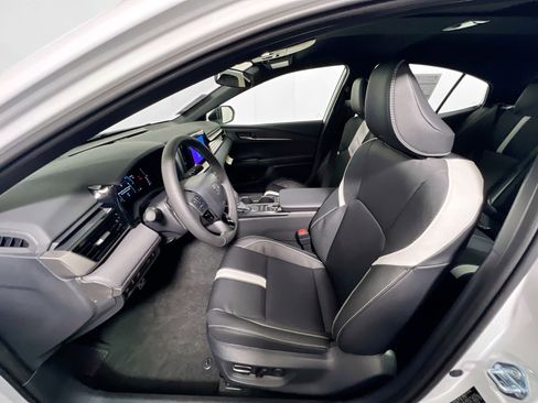 New 2026 Toyota Camry SE image 14