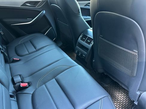 Used 2026 Jaguar F-PACE R-Dynamic S image 30