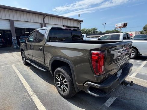 Used 2023 GMC Sierra 1500 AT4 w/ AT4 Premium Package AWD/4WD image 3