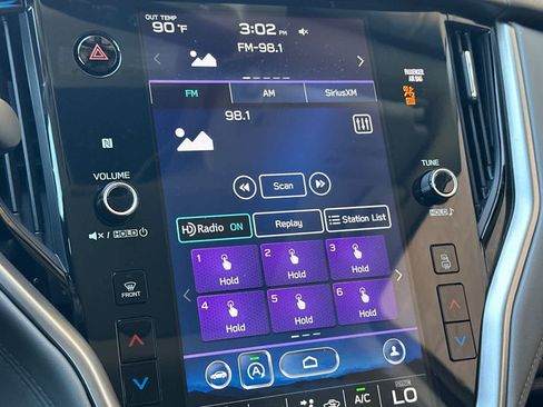 Used 2022 Subaru Outback Limited AWD/4WD image 17