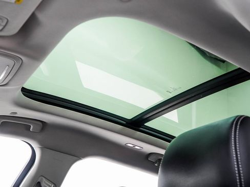 Used 2024 Lincoln Nautilus Premier w/ Equipment Group 102A image 42