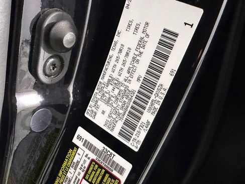 Used 2025 Toyota Sequoia SR5 AWD/4WD image 33