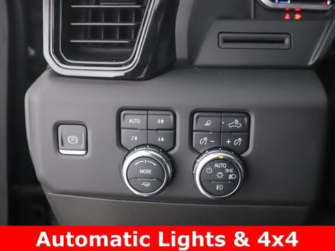 Used 2023 GMC Sierra 1500 AT4 w/ AT4 Premium Package AWD/4WD image 21