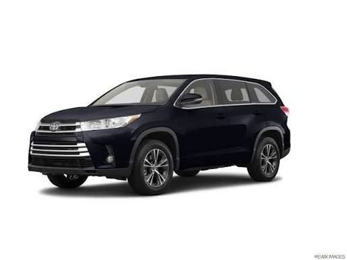 Used 2017 Toyota Highlander XLE w/ Preferred Accessory Package AWD/4WD image 30