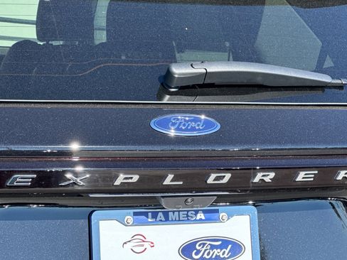 New 2026 Ford Explorer Active w/ Active Comfort Package image 27