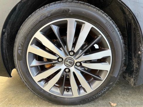 Used 2015 Honda Fit EX image 21