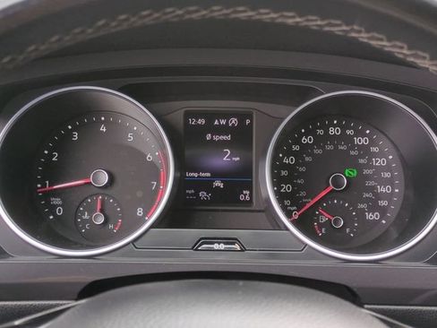 Used 2021 Volkswagen Tiguan SE AWD/4WD image 32