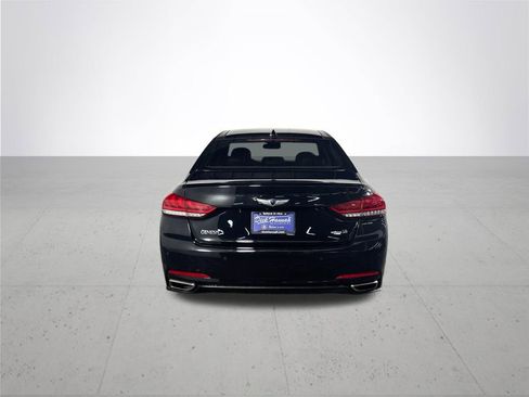 Used 2015 Hyundai Genesis 3.8 image 7