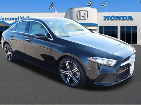 Used 2020 Mercedes-Benz A 220 image 1