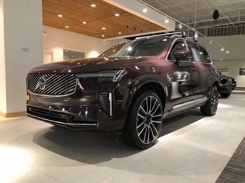 New 2026 Volvo XC90 B6 Plus w/ Protection Package Premier image 3