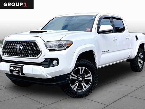 Used 2019 Toyota Tacoma TRD Sport w/ Technology Package AWD/4WD image 1