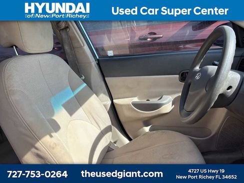 Used 2007 Hyundai Accent GLS image 8