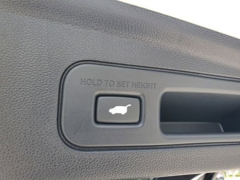 Used 2025 Acura MDX FWD w/ Technology Package image 9