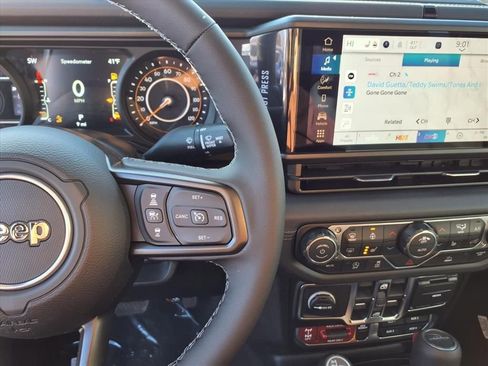 New 2026 Jeep Gladiator Mojave image 11