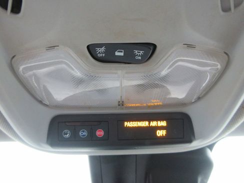 Used 2023 Chevrolet TrailBlazer LS image 31