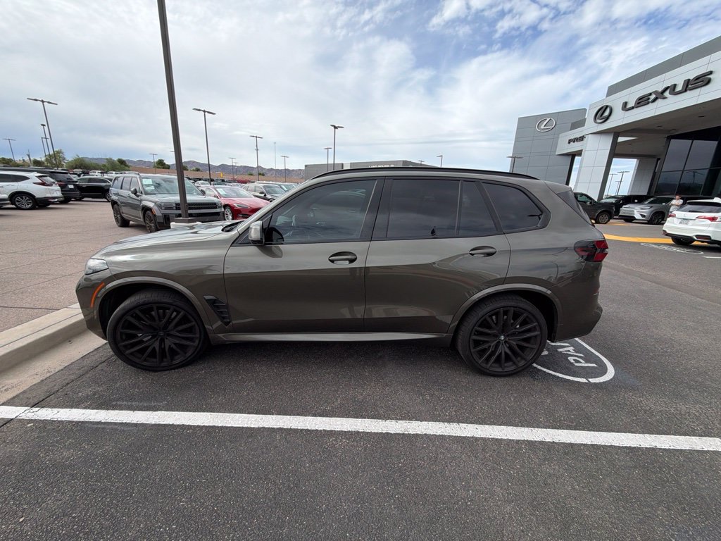 Used 2024 BMW X5 sDrive40i w/ M Sport Package RWD image 6