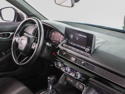 Used 2023 Honda Civic Sport image 25