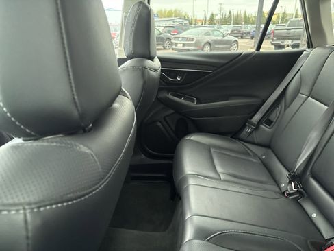 Used 2023 Subaru Outback Limited AWD/4WD image 7