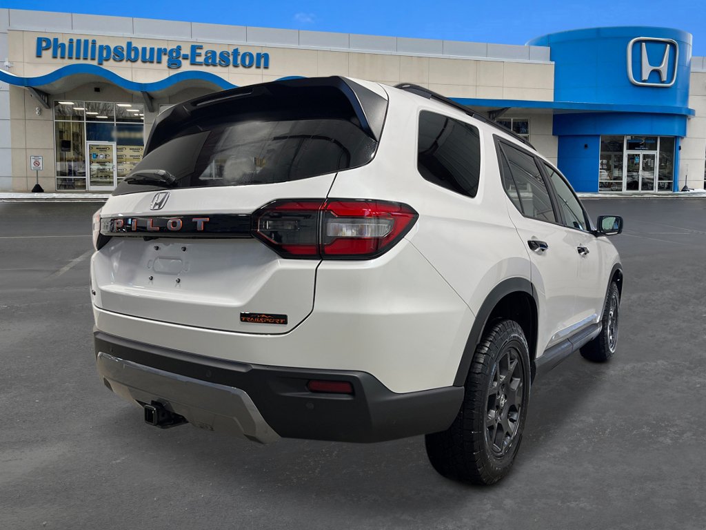 New 2026 Honda Pilot TrailSport image 5
