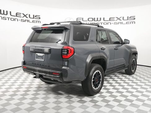 Used 2025 Toyota 4Runner TRD Off-Road Premium AWD/4WD image 7