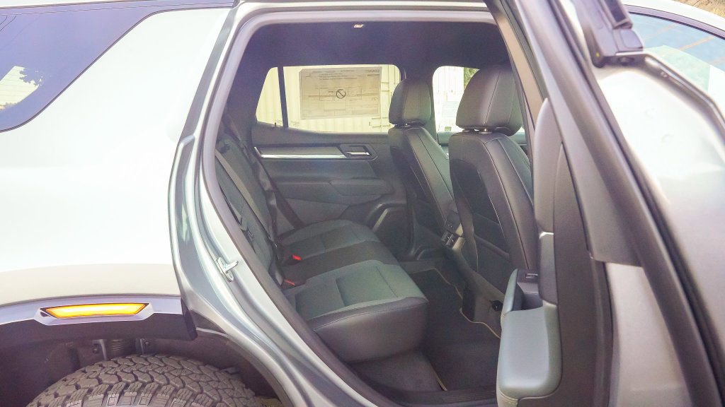 Used 2026 GMC Terrain AT4 AWD/4WD image 12