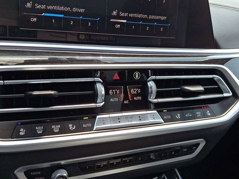 Used 2019 BMW X7 xDrive50i w/ Dynamic Handling Package AWD/4WD image 23