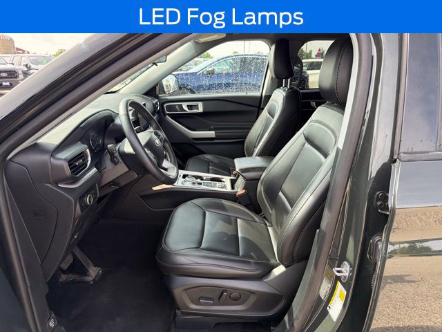 Used 2024 Ford Explorer XLT w/ Equipment Group 202A AWD/4WD image 13