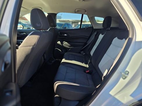 Used 2025 Chevrolet Trax LS image 15