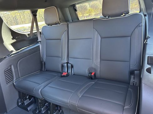 New 2026 GMC Yukon XL Elevation image 39