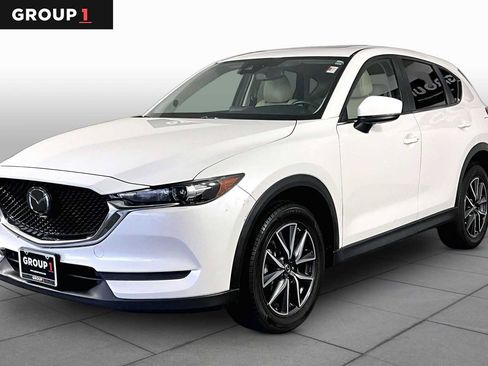 Used 2018 MAZDA CX-5 Touring w/ Preferred Equipment Package FWD image 1