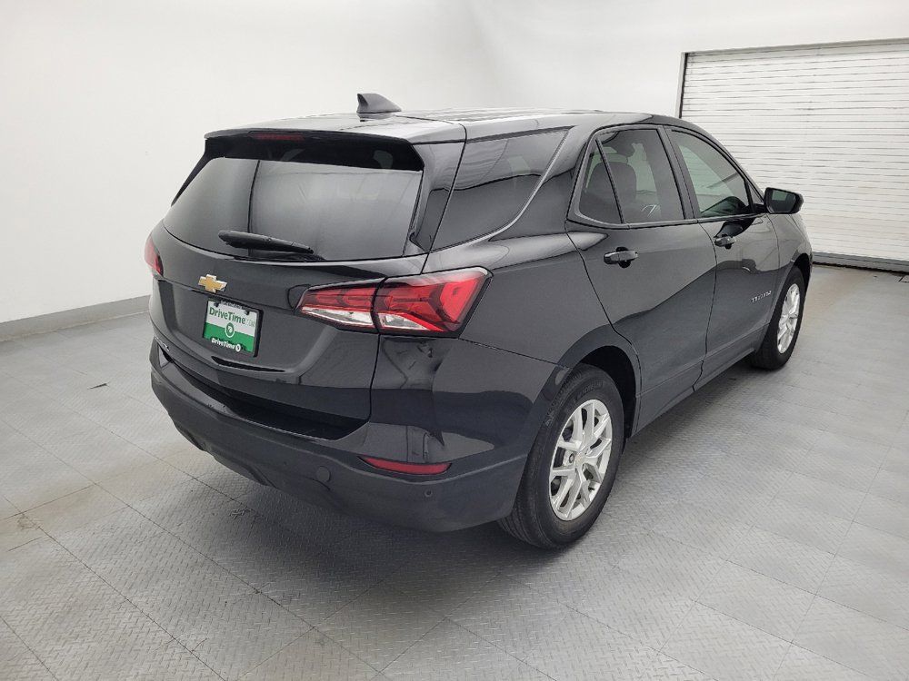 Used 2024 Chevrolet Equinox LS w/ LS Convenience Package FWD image 9