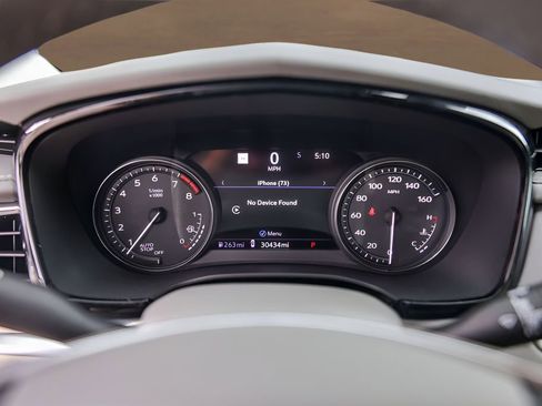 Certified 2023 Cadillac XT5 Premium Luxury w/ Technology Package FWD image 11