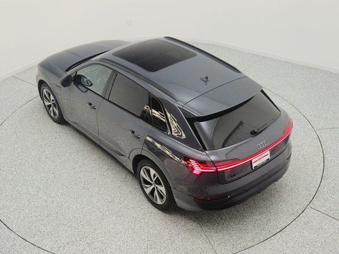 Used 2024 Audi Q8 e-tron Premium Plus AWD/4WD image 28