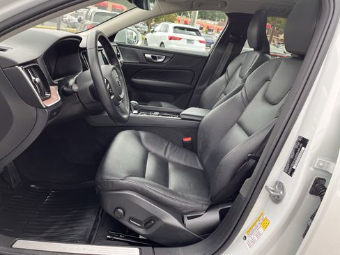 Certified 2024 Volvo V60 B5 Cross Country Plus image 6