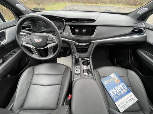 Certified 2025 Cadillac XT5 Premium Luxury image 26