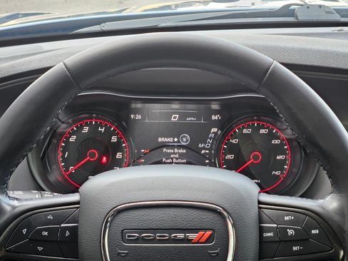 Used 2023 Dodge Charger SXT w/ Blacktop Package AWD/4WD image 17