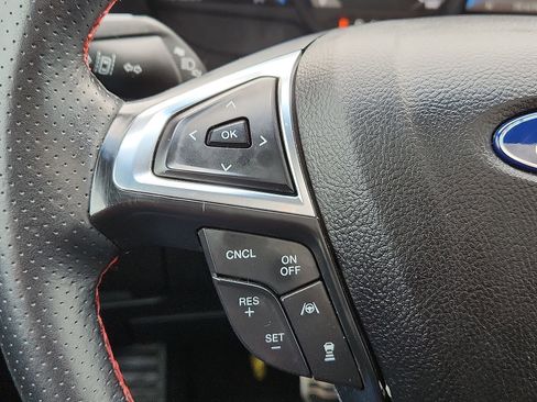 Used 2022 Ford Edge ST-Line AWD/4WD image 16
