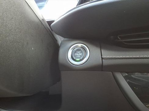 Certified 2022 Buick Envision Essence w/ Safety Package image 22