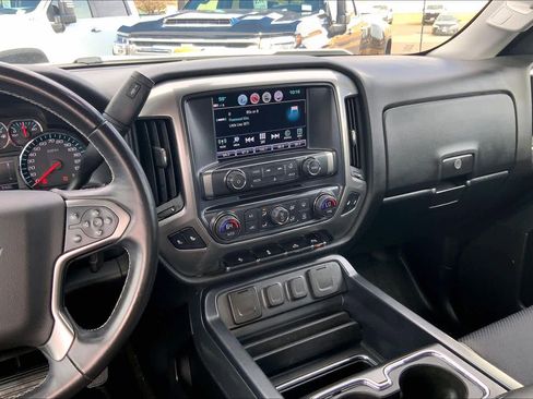 Used 2018 Chevrolet Silverado 1500 LT w/ Texas Edition image 6