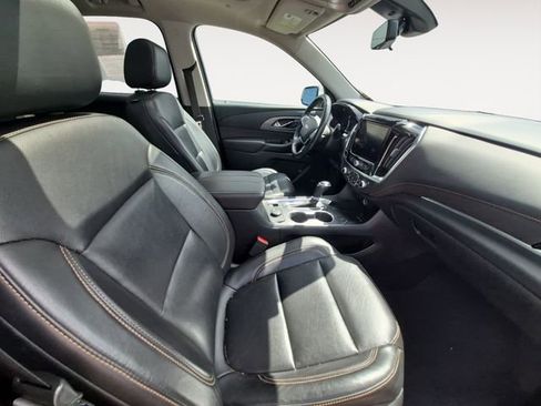 Used 2019 Chevrolet Traverse Premier w/ Driver Confidence II Package FWD image 14