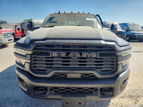 Used 2025 RAM 3500 Tradesman AWD/4WD image 5