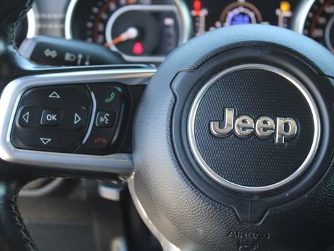 Used 2020 Jeep Gladiator Overland w/ Popular Equipment Package AWD/4WD image 20