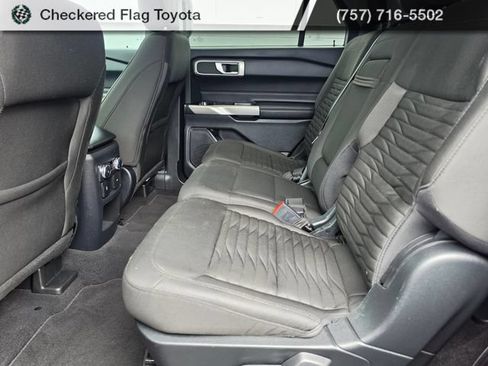 Used 2021 Ford Explorer XLT RWD image 37