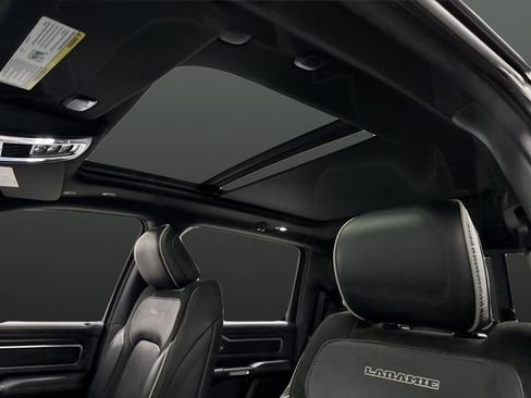 Used 2023 RAM 1500 Laramie image 7