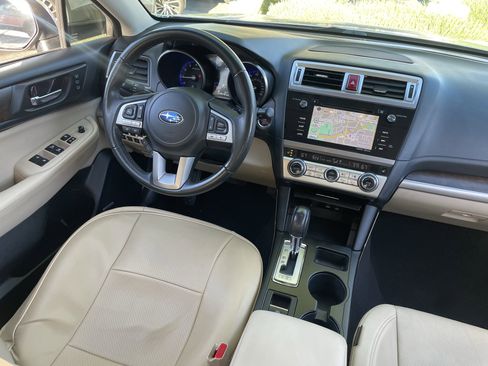 Used 2017 Subaru Outback 3.6R Limited image 12