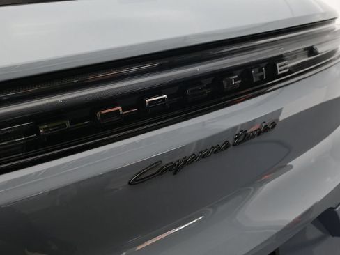 Used 2024 Porsche Cayenne Turbo AWD/4WD image 31