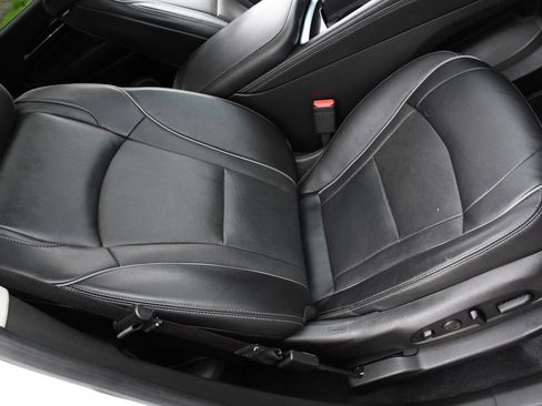 Used 2021 Buick Enclave Avenir w/ Avenir Technology Package image 19